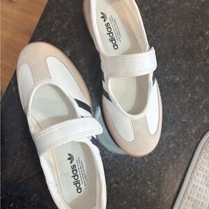 Adidas Samba Jane’s - never been worn!!!